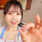 【画像＆動画】 【VR】小湊よつ葉 1st VR 本物アイドルの彼女と同棲1日目。ボクにだけ見せる可愛くてエッチな表情を最高の距離感で…。
