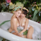 超絶エロ可愛い蒼眼の北欧娘がレズでイキかけてる画像を今晩のオカズにｗｗ[18枚]