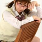 マジ美人すぎるメガネ美女が制服姿でＳＥＸＹになった画像が過激すぎww[45枚]