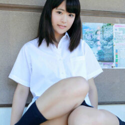 女の子がエロい脚のラインを強調してる画像を今晩のオカズにｗｗ[38枚]