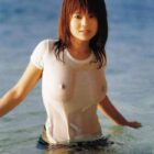 服が濡れてる女の子がノーブラで乳首見えちゃってる画像、どれが一番抜ける？[30枚]