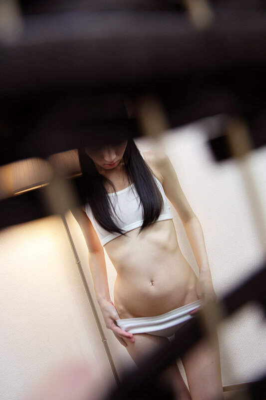～膣穴ケツ穴本気汁垂れ流し～（けなげなひよこ女子を狙った）アナル噴射強●絶頂エステ 2