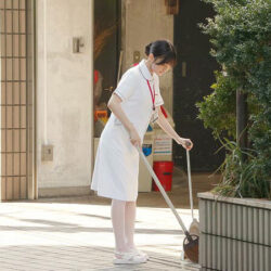 【業務命令】ご奉仕を学べ！5コスプレ接待（ヌキあり）学生 バニーガール ナース 陸上部 サキュバス 宣伝部 松永あかり