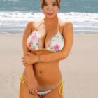 恥じらいMAX！！！千葉県産ビキニからハミでるおっぱい 【Gカップ以上限定】 逆転マジックミラー号 「海水浴中の素人ビキニ娘の大胆セックスをナマで見たくないですか？」 変態男達の前で見られているとは知らずに大胆ナマSEXを披露！パート8 [画像＆動画]