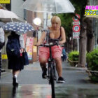 【画像＆動画】 人気 AV 女優が挑戦！オシッコ我慢潮吹き街中アクメ自転車がイクッ！月乃ルナ 乙アリス