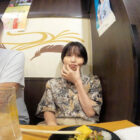 【画像＆動画】 照れ屋ショートカットグッズ事業部 入社2年目 柴崎はる 撮影後プライベート映像！ほろ酔いハメ撮り映像を緊急公開！普段の柴崎はもっとエロかった！