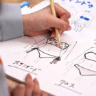 【画像＆動画】 裸より恥ずかしい極小羞恥水着を着せられて…社内露出で勤務を強いられる入社1年目水着メーカーOL 椎名心春