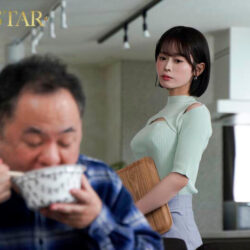 遠征中NTR サッカー選手の美人嫁がチー牛義兄にこっそり種付けされていたワンシーズン MINAMO