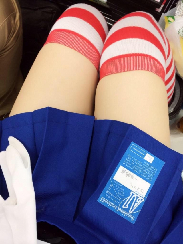 Twitterエロすぎ『TLに太ももを晒してサラリーマンに活力を与えよう』が物凄い事になっちゃってる