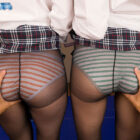 【画像＆動画】 【VR】メスガキ2人に足蹴にされて敗北射精！パンストM性感女学園 download