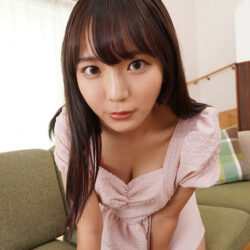 巨乳すぎる幼馴染が今度働く健全メンエスの施術練習に付き合ったら際どいマッサージにフル勃起した僕を見かねてた～っぷり抜いてくれる完全主観オナニーサポート 莉々はるか