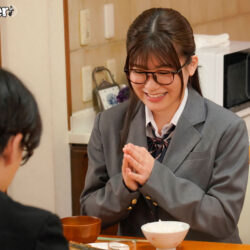 「こんなことになって…ごめんね…」学校でイジメられている姉と弟が強●近親相姦