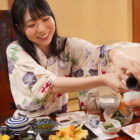 卑猥なカラダのJカップ愛人と体液まみれで不倫に燃え上がり夢中でハメまくる温泉旅行 百田光希