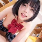 【VR】3度の飯よりフェラが好き！性欲がバカすぎる清楚ビッチなJK妹に都合のいいタダチンとして扱われるザコ兄のボク 虹村ゆみ