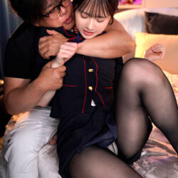 スレンダーな新人CAが巨漢クレーマーに犯●れ、心壊れ、肉オナホと化した後に… マ●コが極太ペニスに馴染んできてあり得ないほどイキまくった。 白上咲花